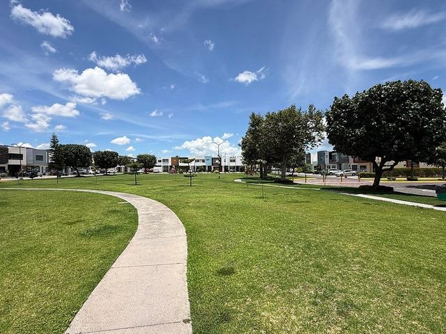 place photo 32