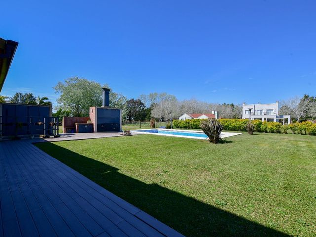 place photo 60