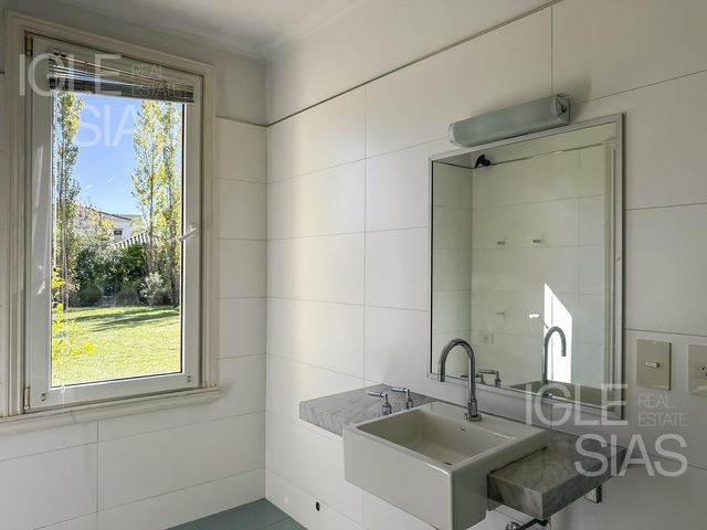 place photo 71