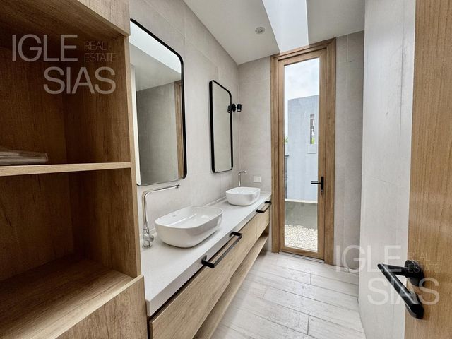 place photo 43