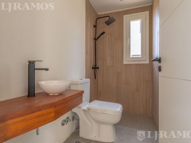 place photo 48