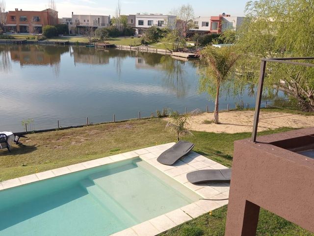 place photo 39