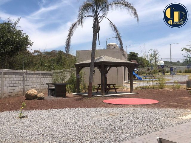 place photo 33