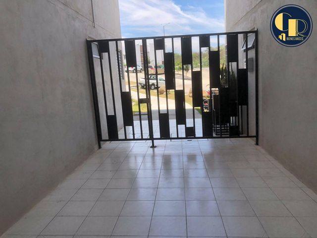 place photo 23