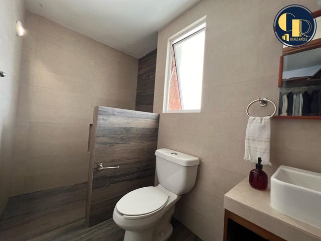 place photo 33