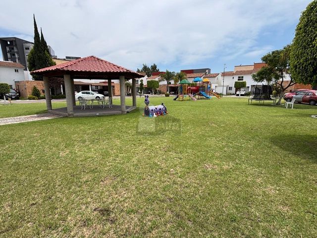 place photo 49