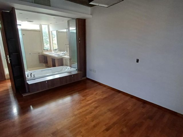 place photo 61