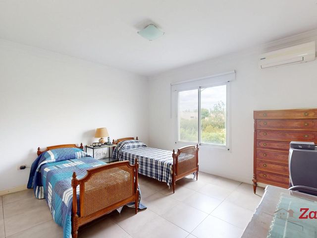 place photo 48