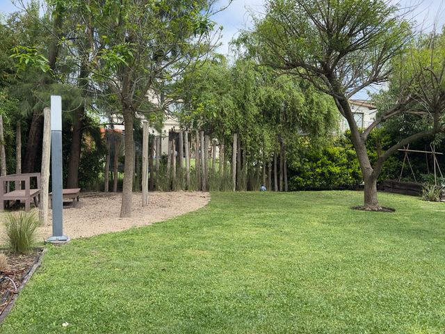 place photo 66