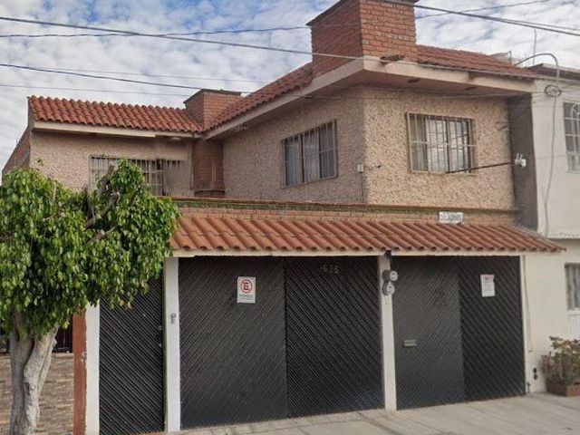 Casa en venta - JARDINES DEL VALLE, San Luis Potosí