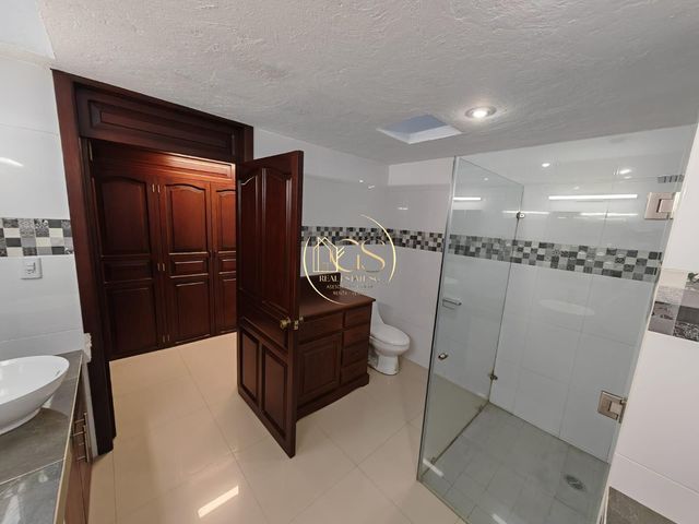 place photo 69