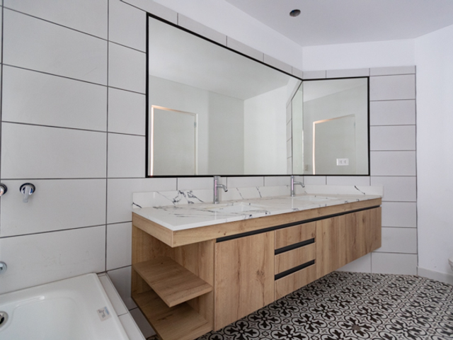 CASA DE ESTRENO EN LA URB. RINCONADA DEL LADO, LA MOLINA