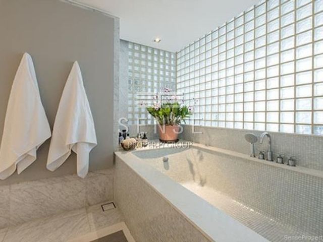 place photo 44