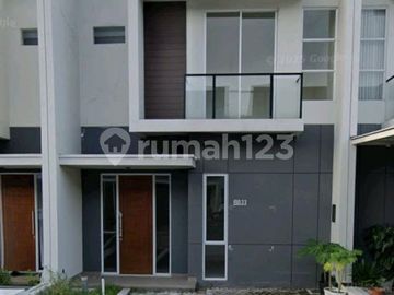 Disewakan Rumah Central Park Terjangkau Bonus Kanopi