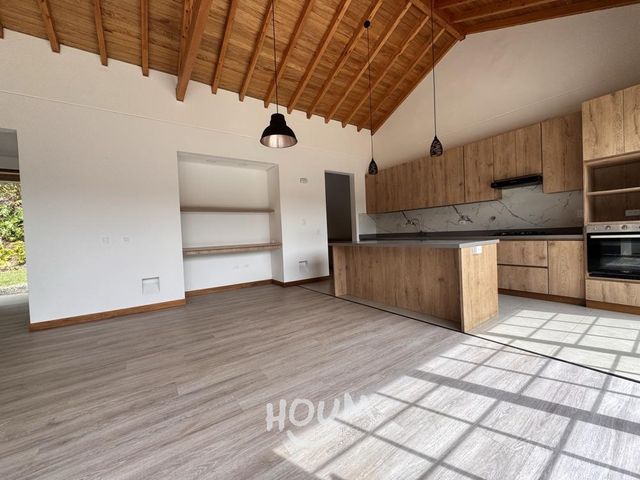place photo 48