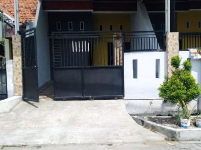 RUMAH 2 LANTAI BARU GRESS, SIDOTOPO , STRATEGIS