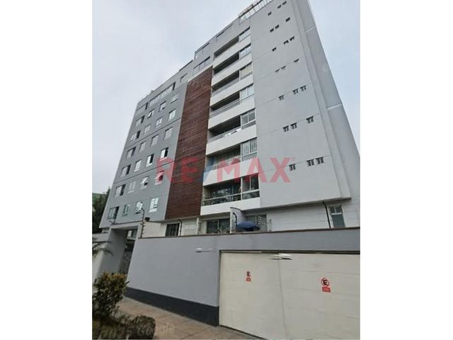 Hermoso Duplex En Venta En San Borja Con Dos Estacionamientos
