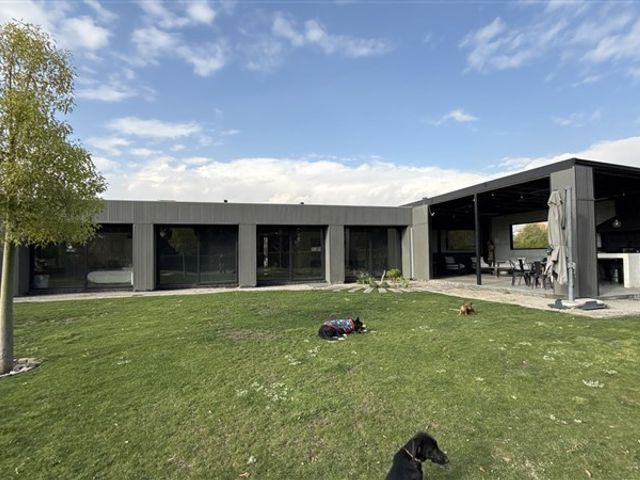 place photo 40