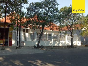 Disewakan Rumah di Raya Ketintang Madya, Surabaya