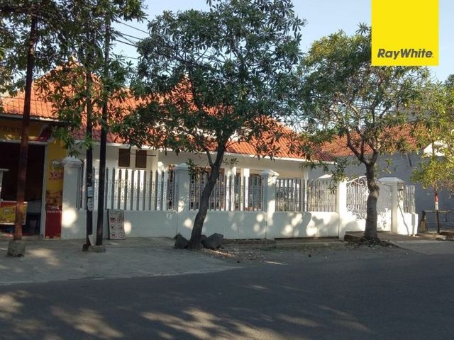 Disewakan Rumah di Raya Ketintang Madya, Surabaya