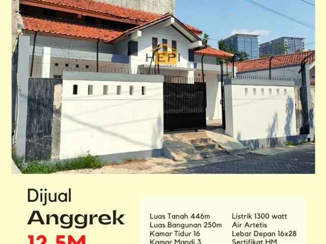 16 Bedroom House for sale