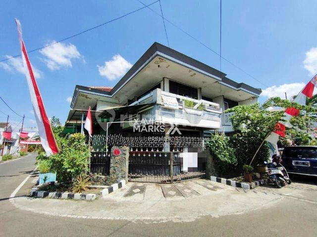 Rumah 2 Lantai Shmbebas Banjir di Sukun, Malang