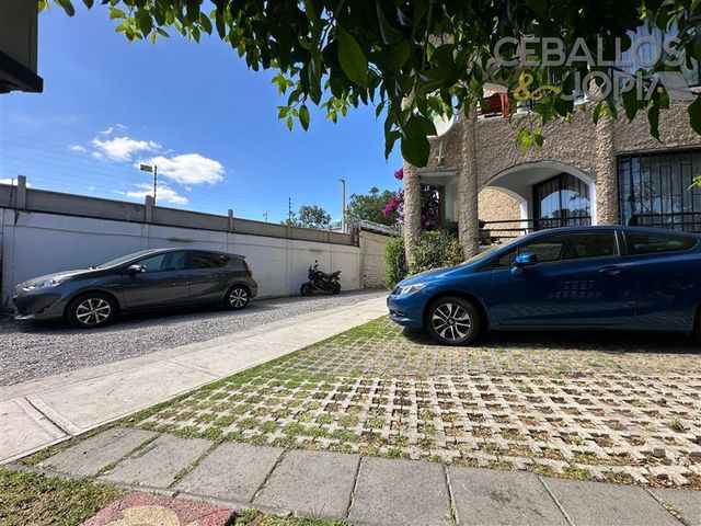 place photo 25