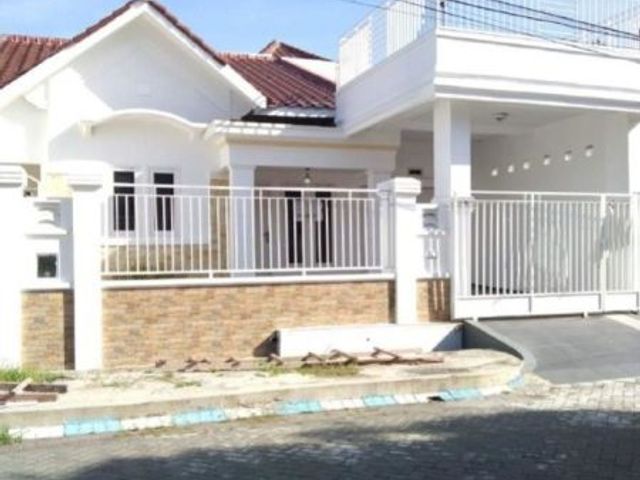 Rumah Ciamik Delta Raya , Deltasari Baru Waru Row 2 Mobil Masih Luas