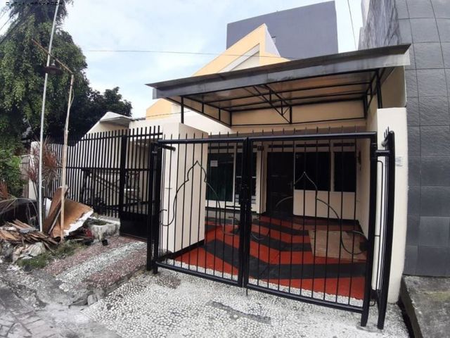 Rumah jl barata jaya siap huni baru saja di renovasi