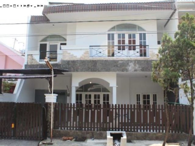 Rumah siap huni Jl. Manyar Kertoadi