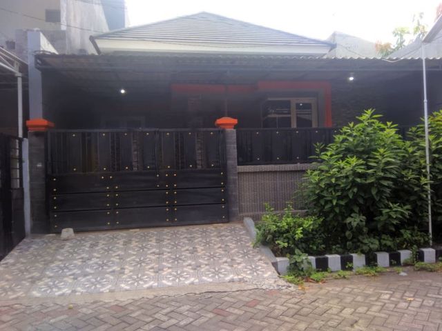 Rumah Disewakan Baratajaya Surabaya KT
