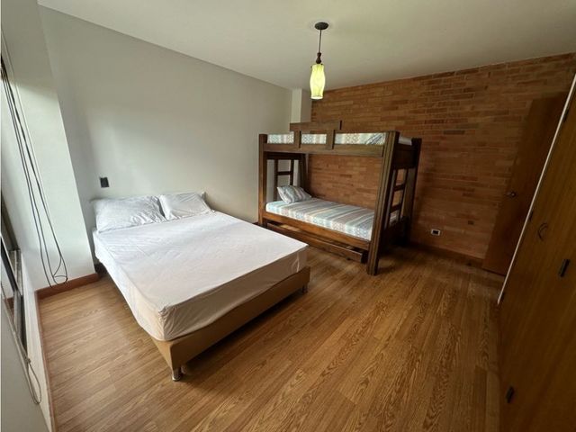 place photo 75