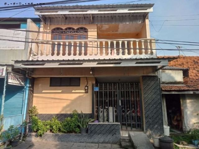Rumah Jl Simo kwagean Listrik 2.200 Cocok untuk usaha, Strategis