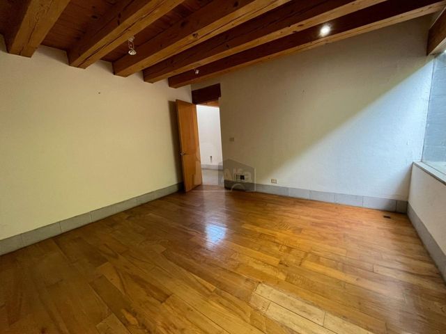 place photo 86