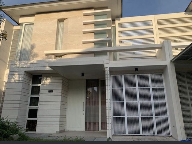 *Dijual Rumah Minimalis di Pakuwon City-Palm Beach Malibu sby