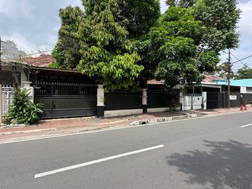 Rumah dijual di Jakarta Pusat - Telephone