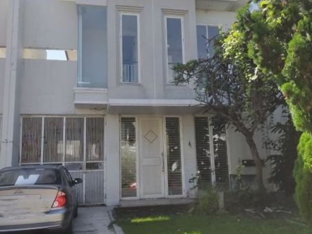 Rumah LONG BEACH STRATEGIS, MINIMALIS