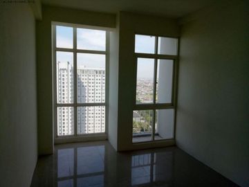 Apartemen Bale Hinggil, Kosongan+ 1 AC, Hadap selatan
