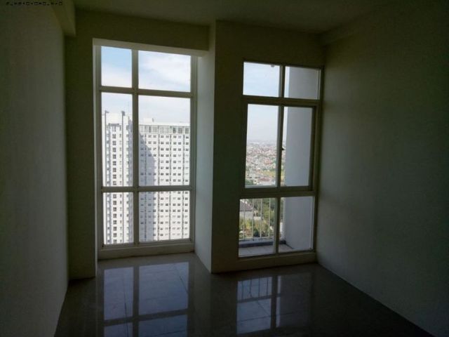 Apartemen Bale Hinggil, Kosongan+ 1 AC, Hadap selatan