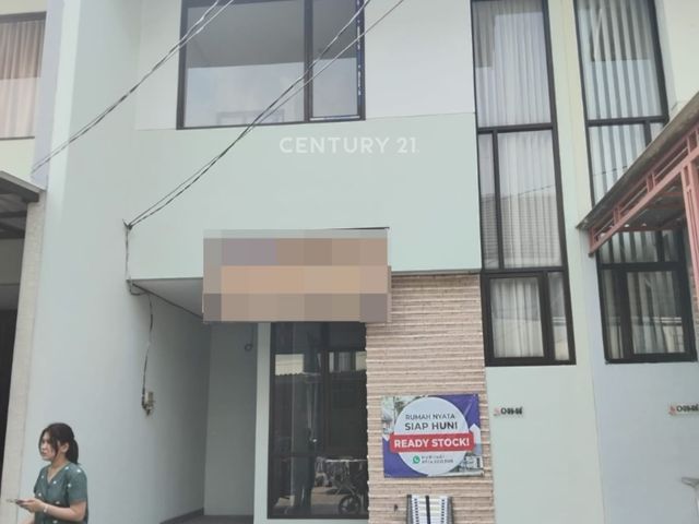 Dijual Rumah Siap Huni Di Mutiara Gading City Cluster De Okwood