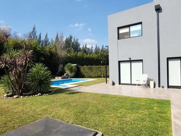 place photo 34
