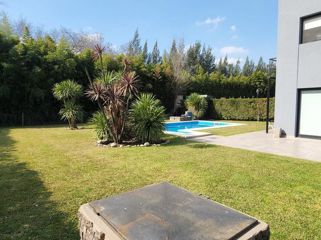 place photo 48
