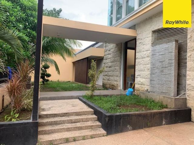 Disewakan Rumah Bagus Full Furnish di Stamford Place, Citraland