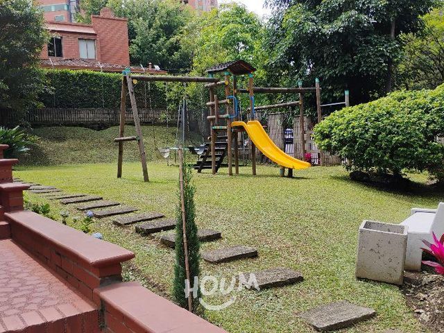 place photo 52