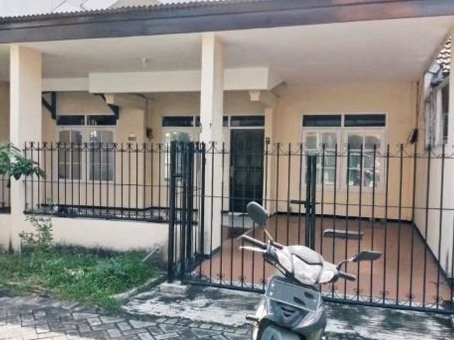 Rumah Klampis Hadap Selatan Row Jalan 3 mobil