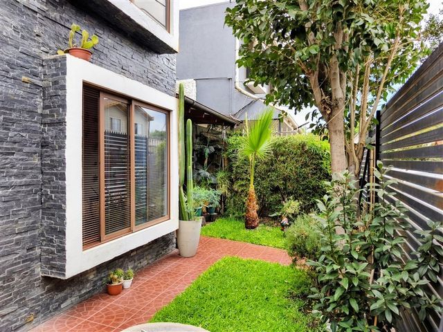 place photo 56
