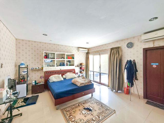 place photo 65