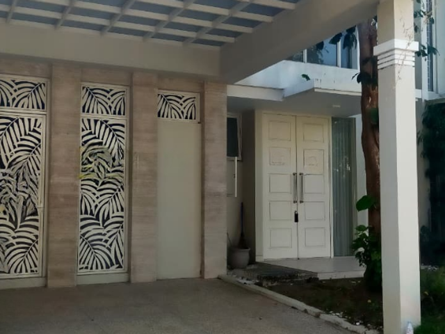 Rumah Pakuwon City Semi Furnished Grand Island Pakuwon City