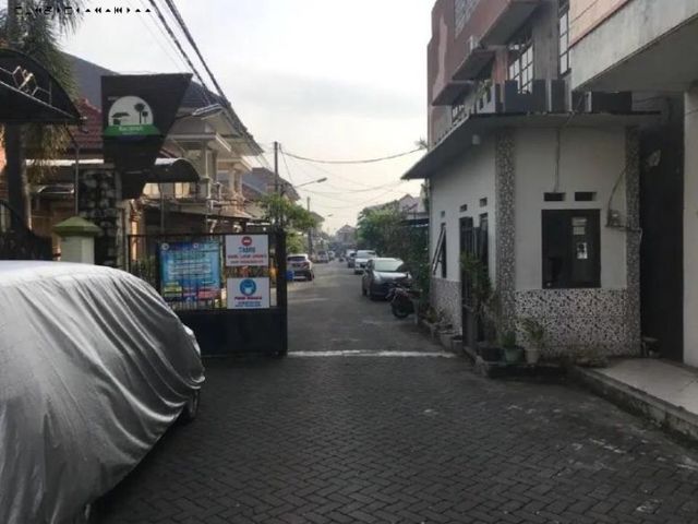 Rumah di Delima Barat Pondok Tjandra, Row jalan 3 mobil