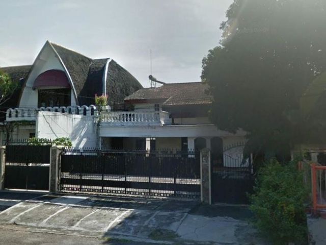 Rumah di Imam Bonjol, Strategis, Hadap Timur
